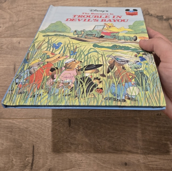 3/$15 Vintage Disney's Rescuers In Trouble in‎ Devil's Bayou Book Summer Reading - Picture 7 of 10